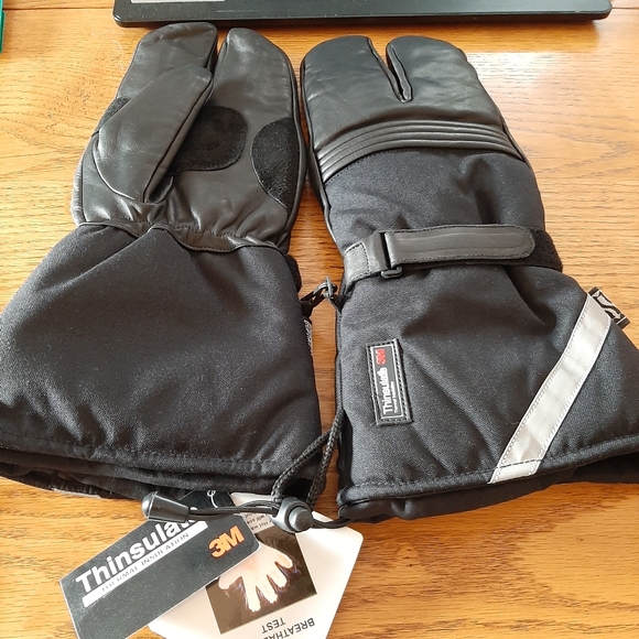 Man's mittens - Picture 2 of 7